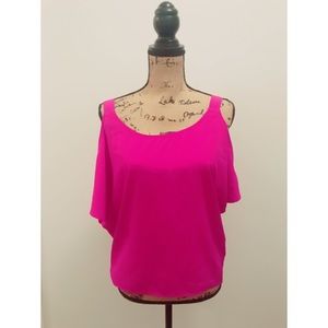 Deep pink top w cut out top